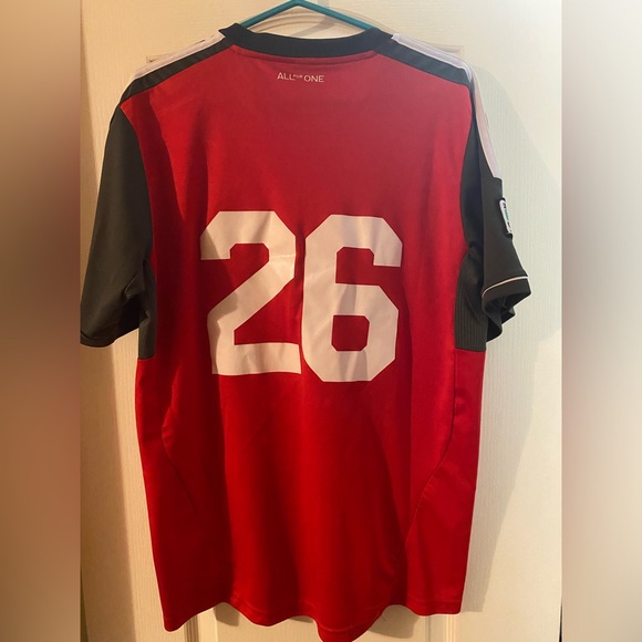 Toronto FC Jersey #26 adult Medium - Picture 6 of 8